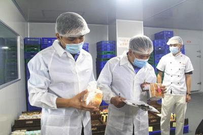 廣西欽州市全力沖刺創(chuàng)建國家食品安全示范城市紀(jì)實(shí) 保健食品生產(chǎn)的質(zhì)量安全之路